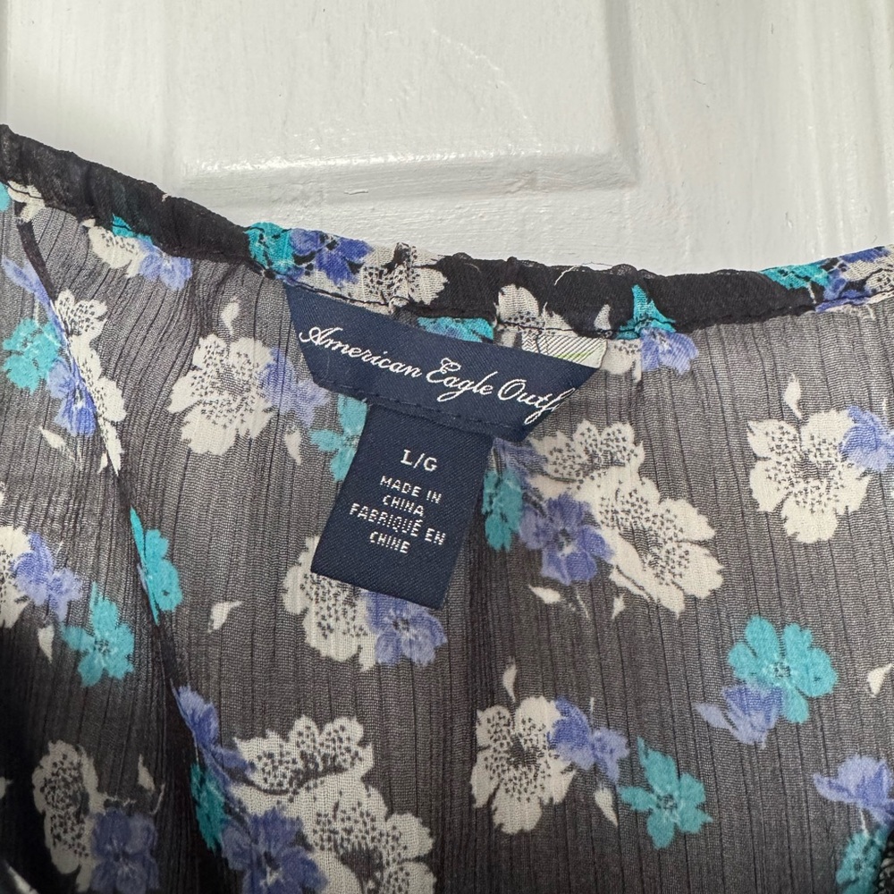 AMERICAN EAGLE Floral Ruffled Camisole - Picture 4 of 5